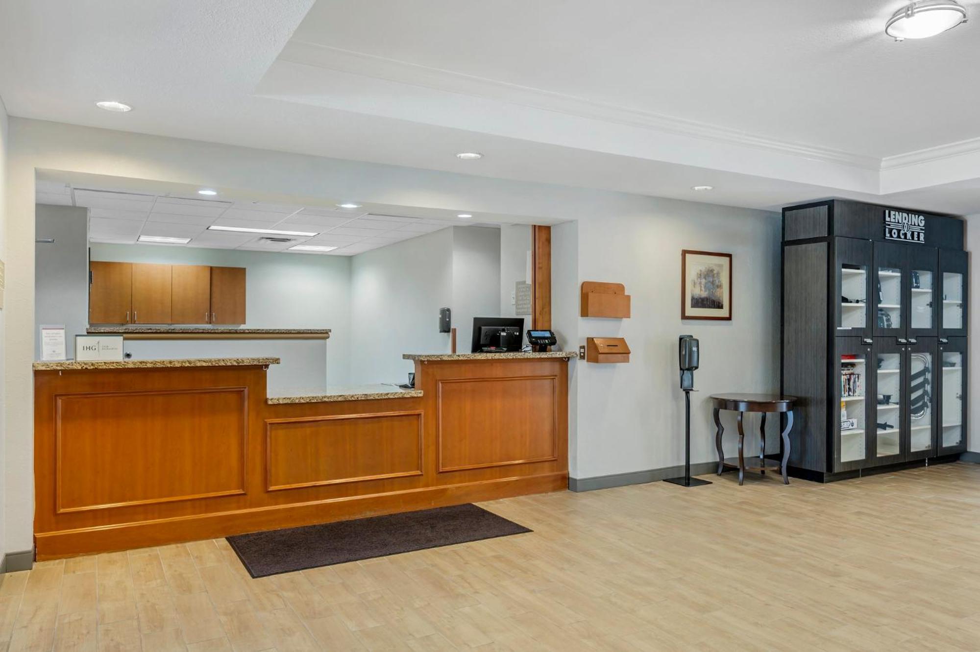 Candlewood Suites Indianapolis East By Ihg Eksteriør bilde