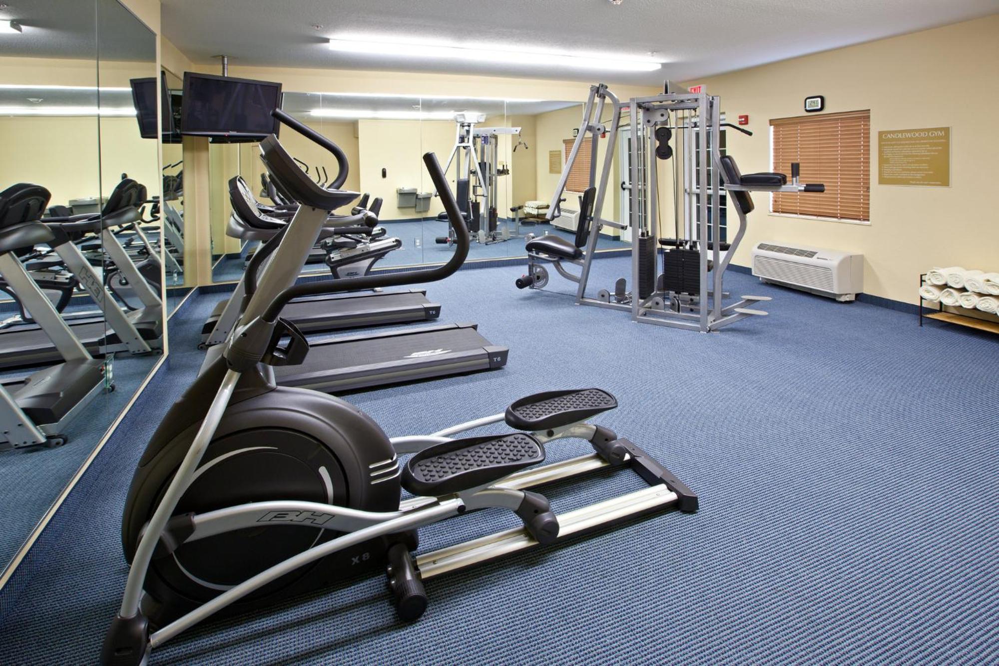 Candlewood Suites Indianapolis East By Ihg Eksteriør bilde